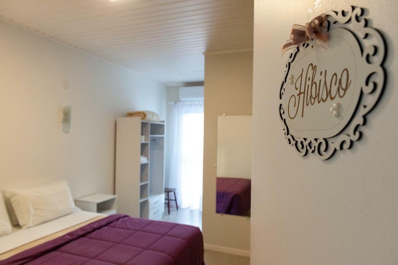 Quarto Standard com Cama de Casal ou 2 de Solteiro